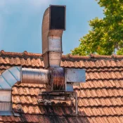 do houses with no ac system need ventilation