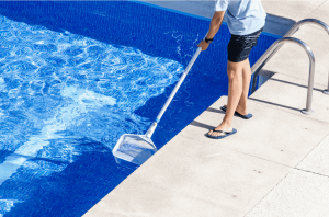 Expert Pool Cleaning Lake Ridge